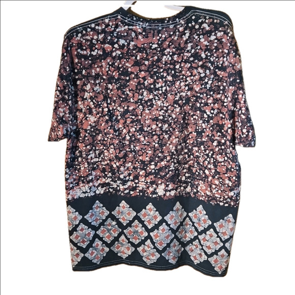 Gildan Black Tee w/ Large Front Emblem Speckled Sleeves & Back Size XL - Picture 3 of 7